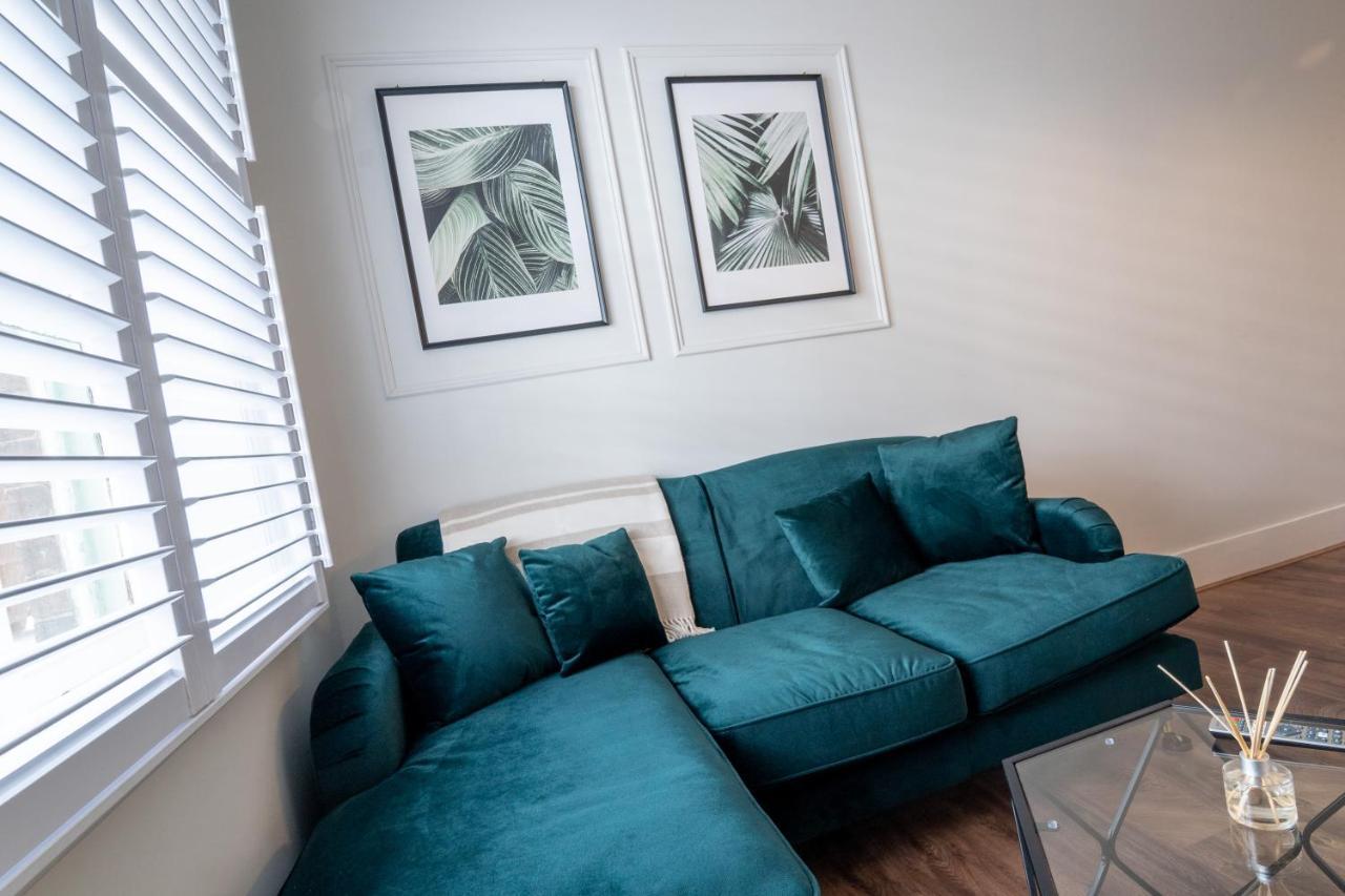Watergate Penthouse - New 2 Bed Luxury Apartment In City Centre Честър Екстериор снимка