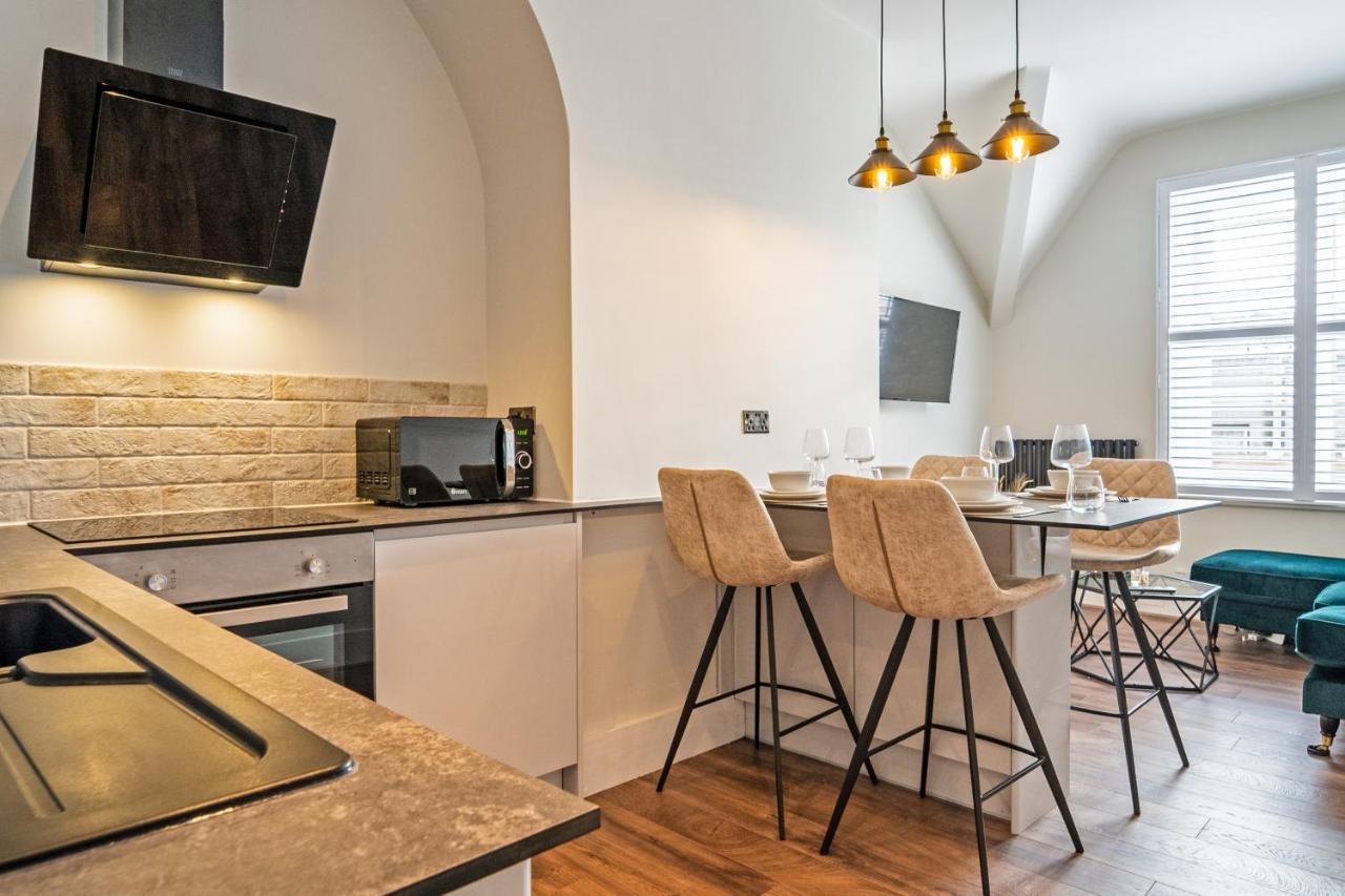 Watergate Penthouse - New 2 Bed Luxury Apartment In City Centre Честър Екстериор снимка