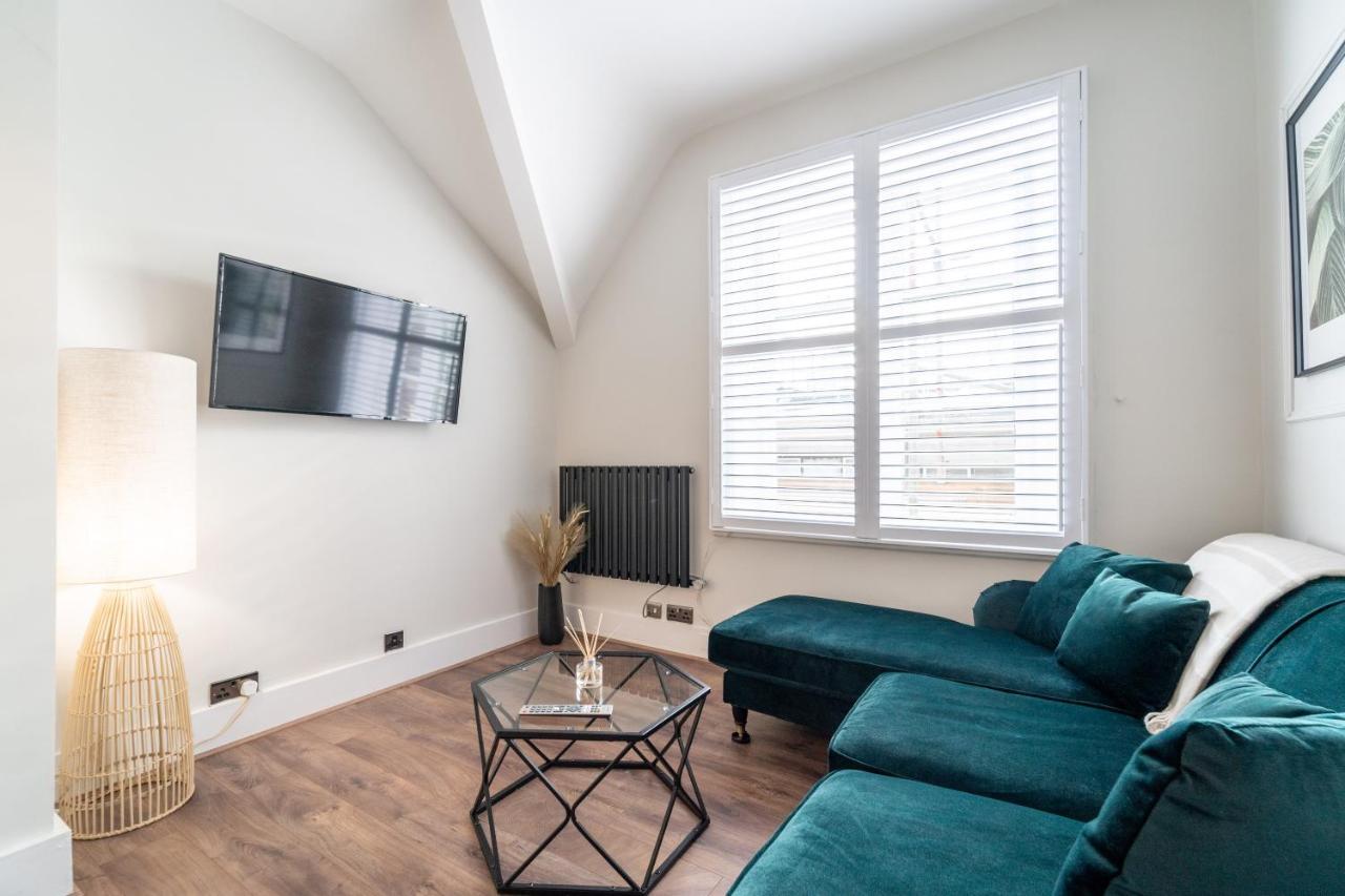 Watergate Penthouse - New 2 Bed Luxury Apartment In City Centre Честър Екстериор снимка