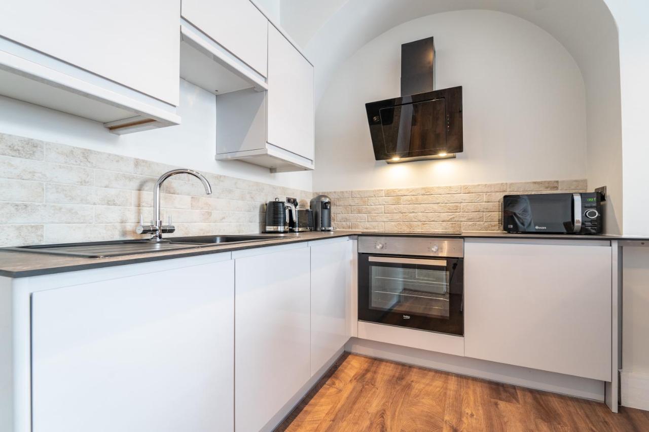 Watergate Penthouse - New 2 Bed Luxury Apartment In City Centre Честър Екстериор снимка